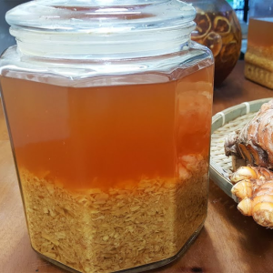 Ngâm rượu gừng nghệ càng lâu thì càng tốt
