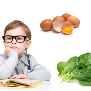 Bổ sung những thực phẩm tốt cho mắt vào chế độ ăn của trẻ.